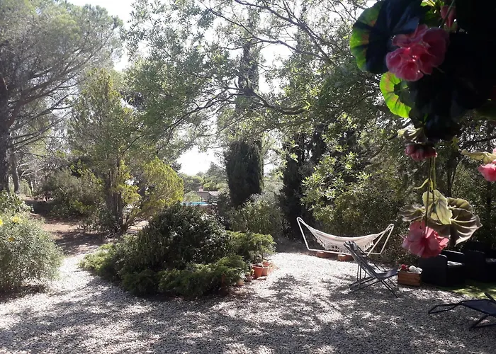 Chalet Les Cigalines Au Calme